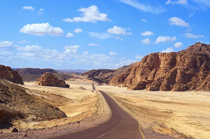 на фото Синай (Синайский полуостров)