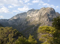 на фото Таврские горы